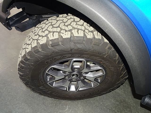 Used 2024 Ford Bronco Badlands image 41