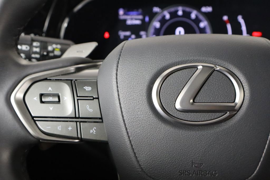 Used 2023 Lexus NX 250 FWD w/ Towing Package (2000 Lbs) image 8