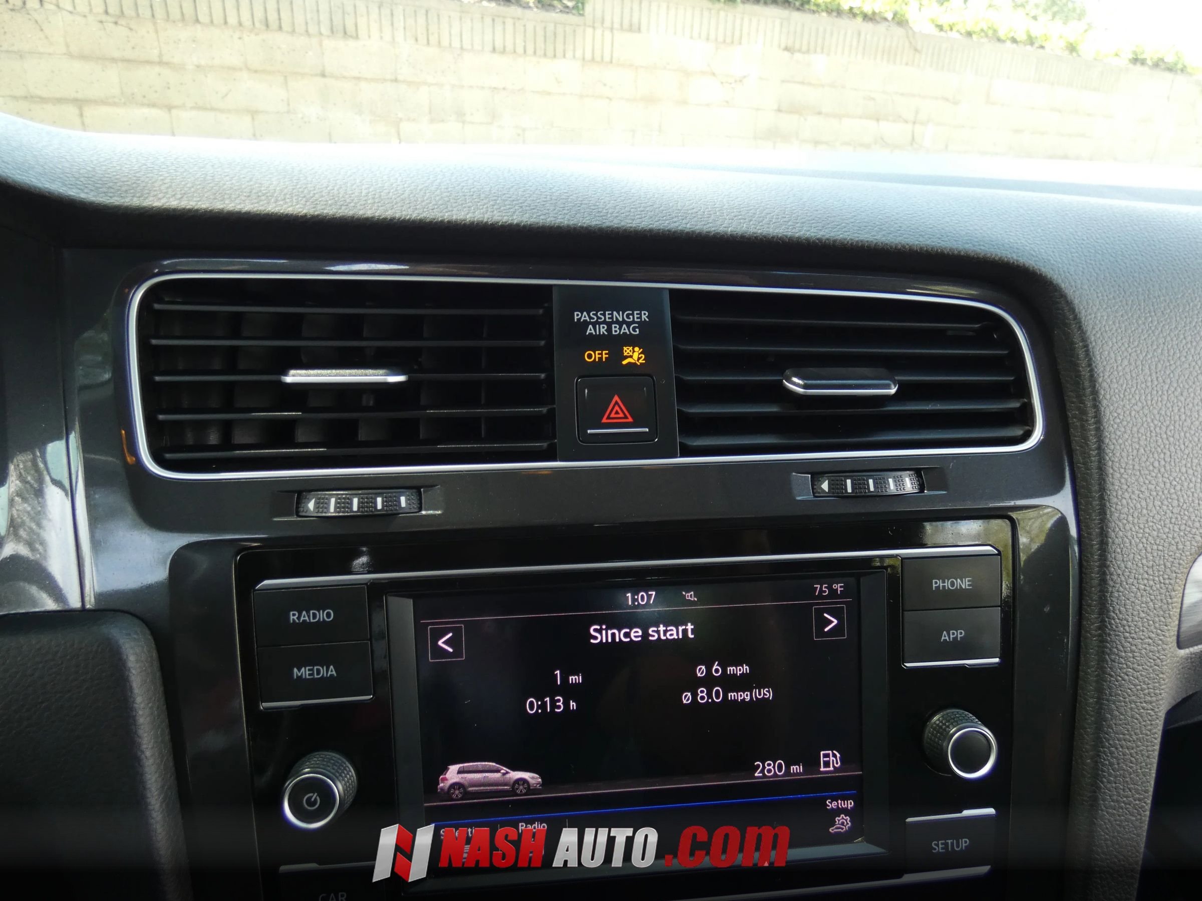 Used 2018 Volkswagen Golf S FWD image 59