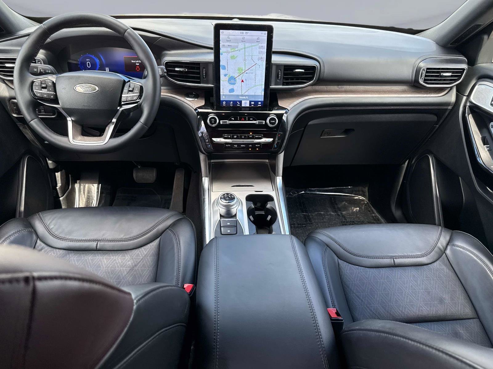 Used 2023 Ford Explorer Platinum w/ Technology Package image 19