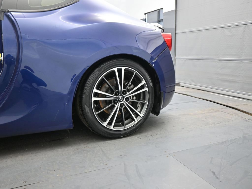 Used 2017 Toyota 86 image 14