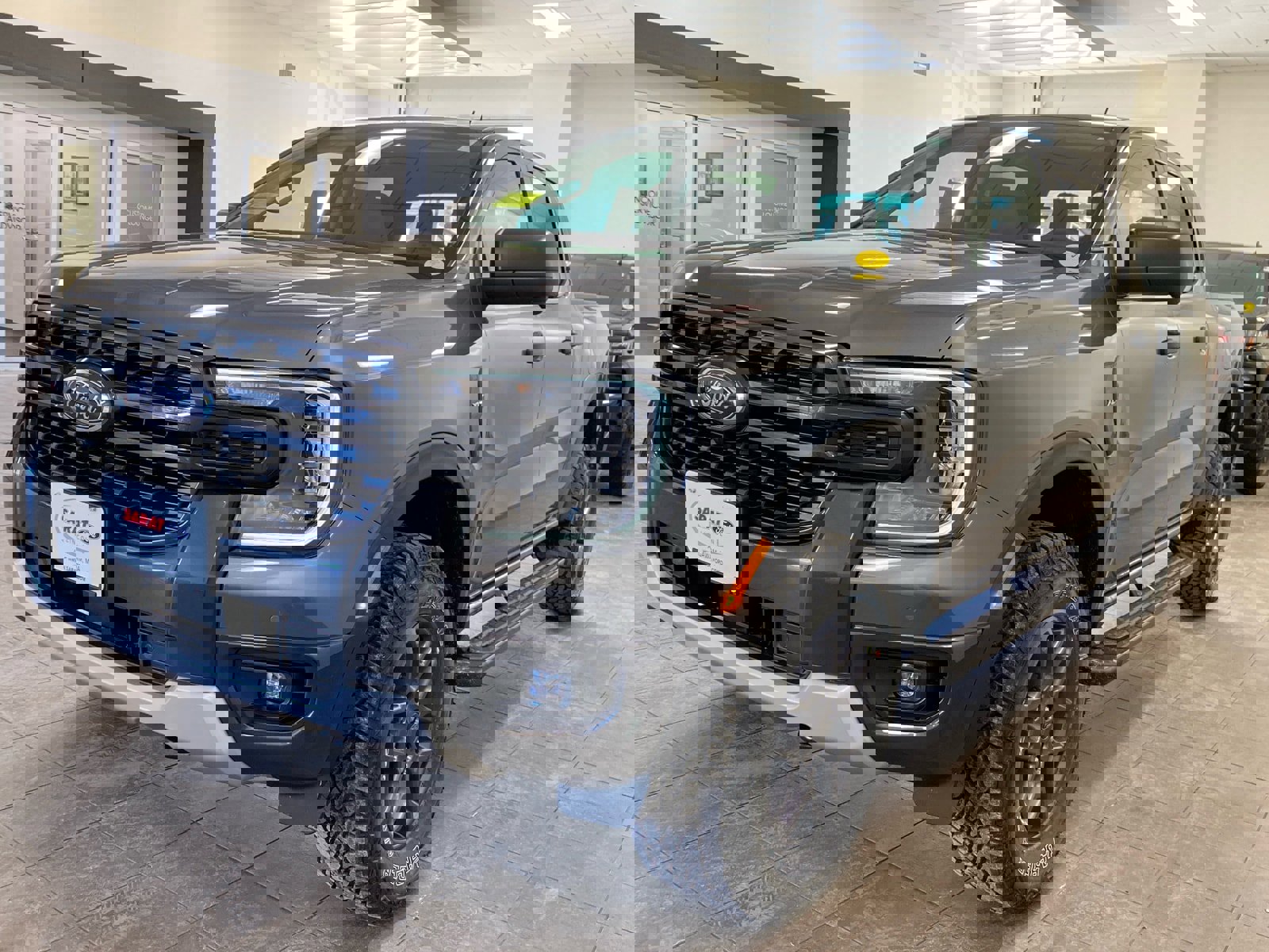 New 2025 Ford Ranger XLT w/ Equipment Group 301A High image 4