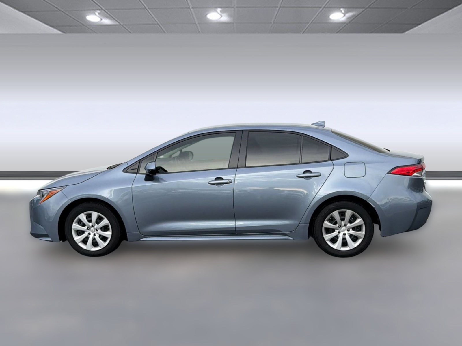 Certified 2022 Toyota Corolla LE FWD image 2