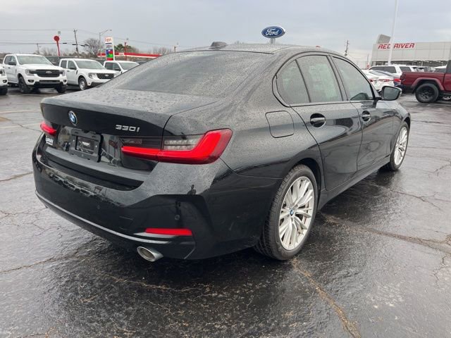 Used 2023 BMW 330i Sedan image 4