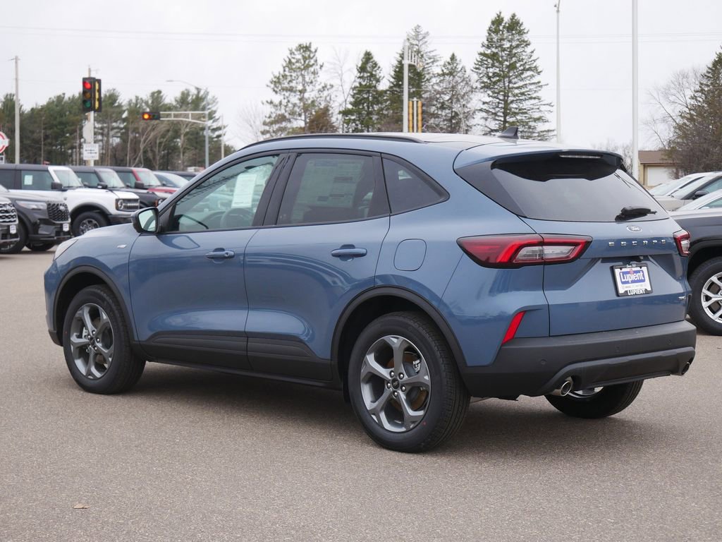New 2026 Ford Escape ST-Line Select w/ Tech Pack #2 AWD/4WD image 4