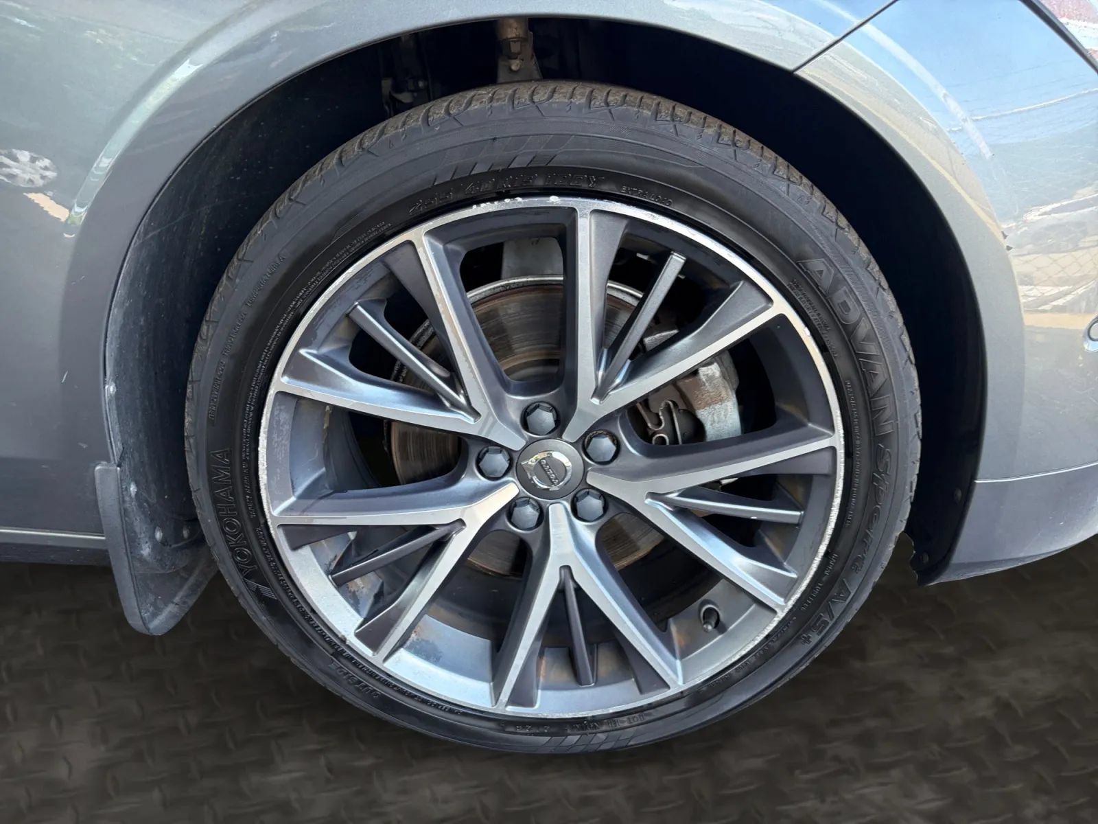 Used 2018 Volvo S90 T5 Momentum w/ Convenience Package FWD image 37
