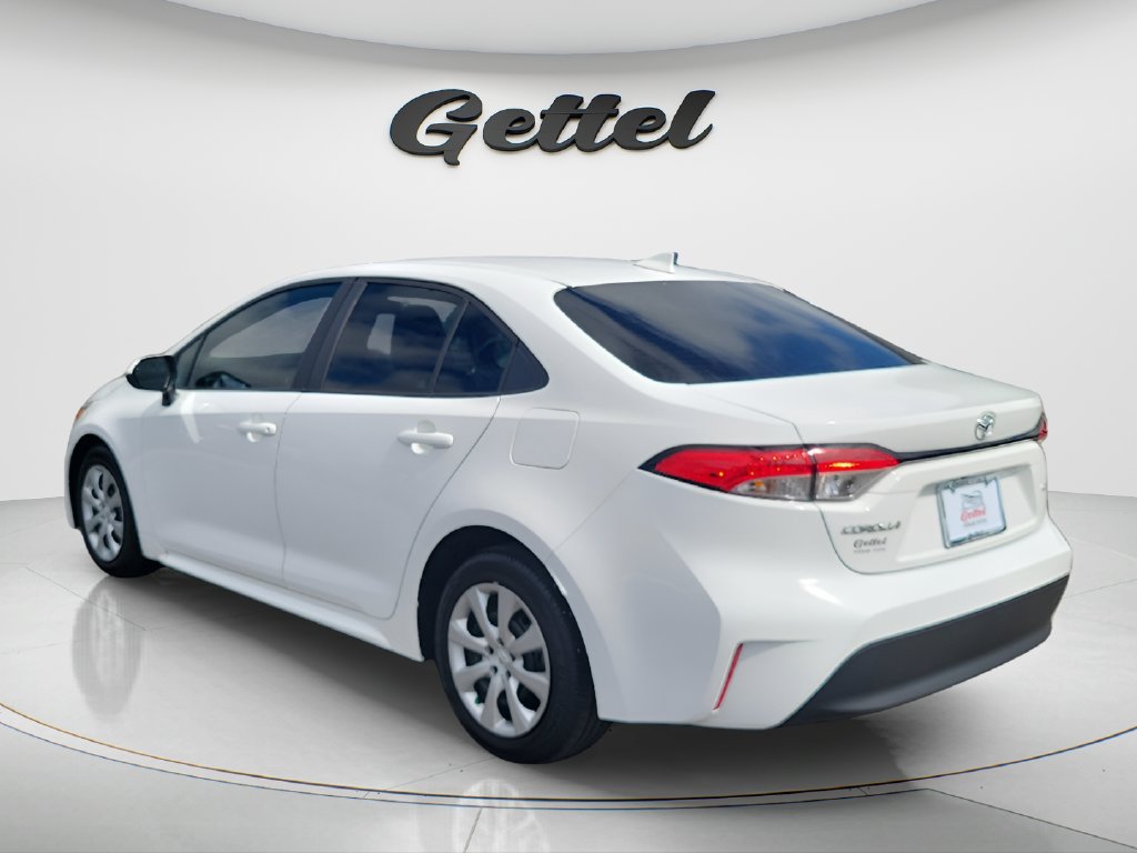 Used 2024 Toyota Corolla LE FWD image 7
