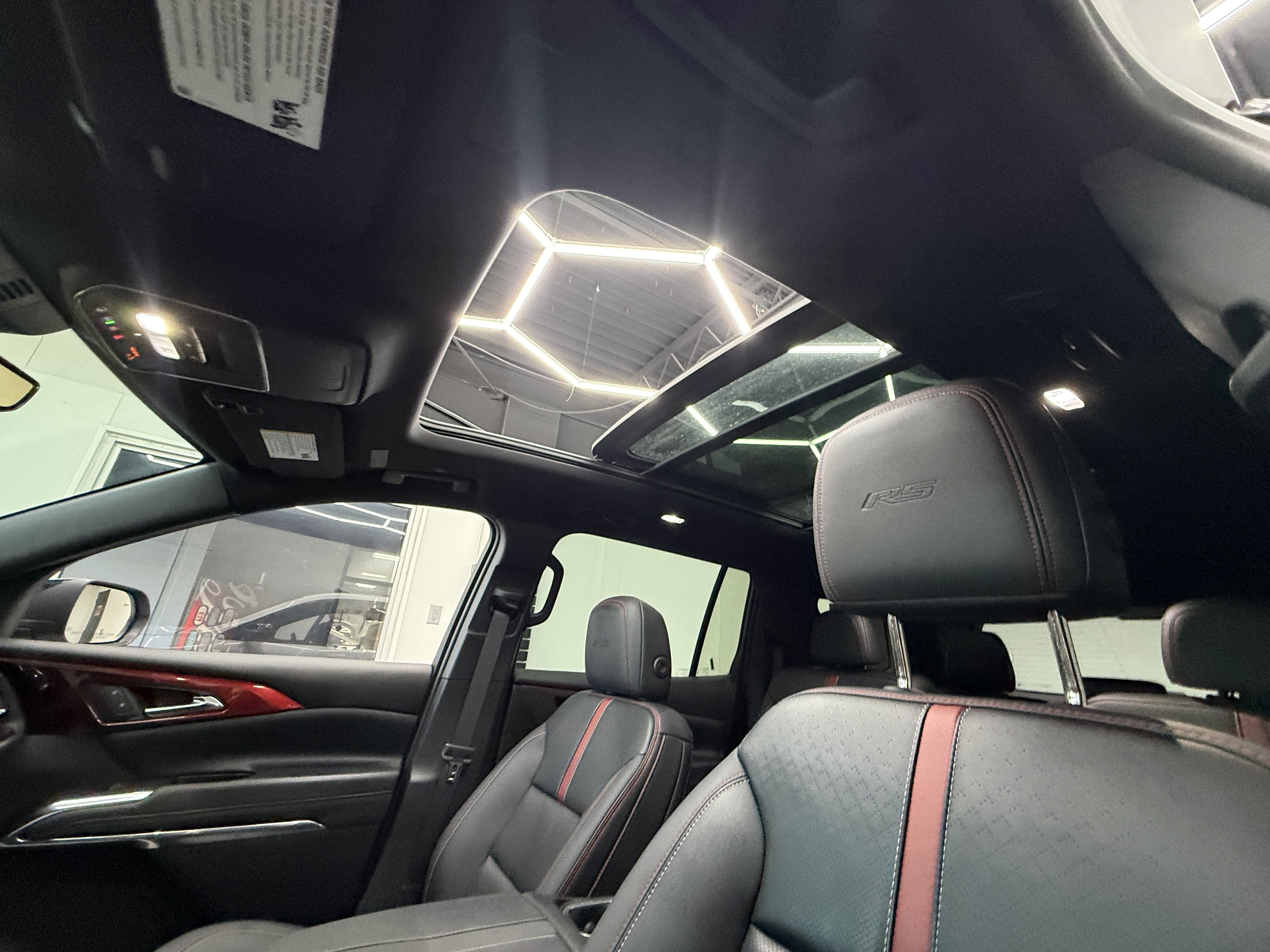 Used 2024 Chevrolet Traverse RS AWD/4WD image 12