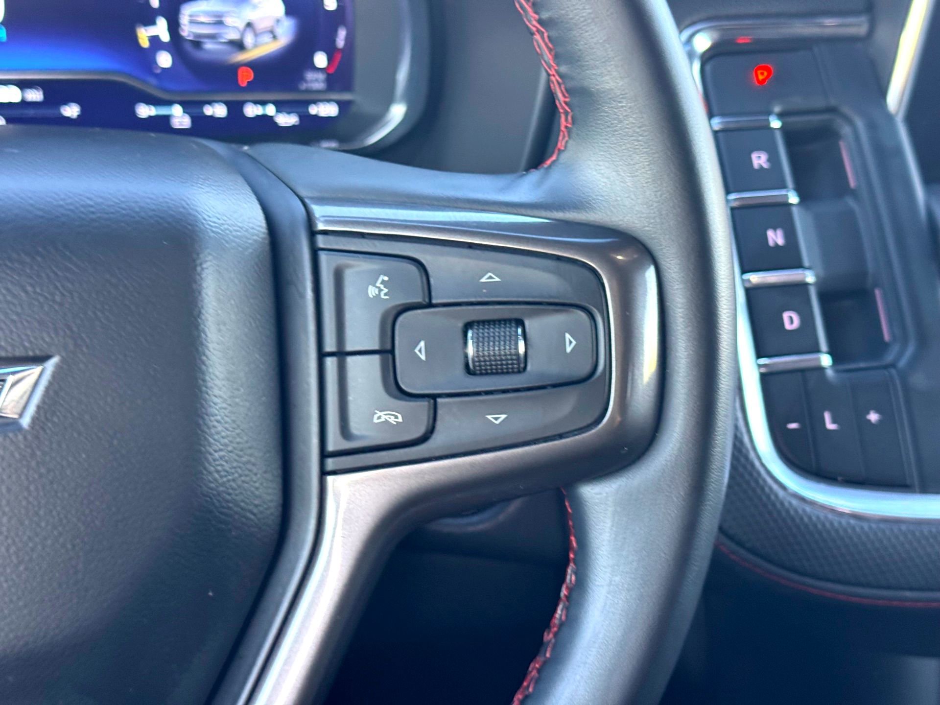 Used 2024 Chevrolet Suburban RST image 26