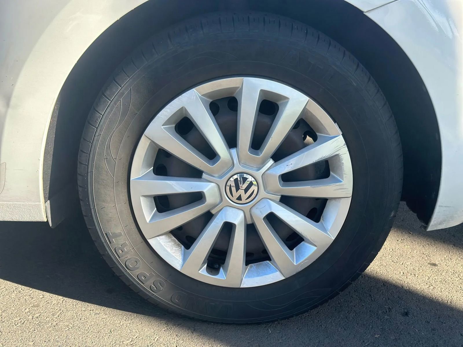 Used 2012 Volkswagen Beetle 2.5 image 19