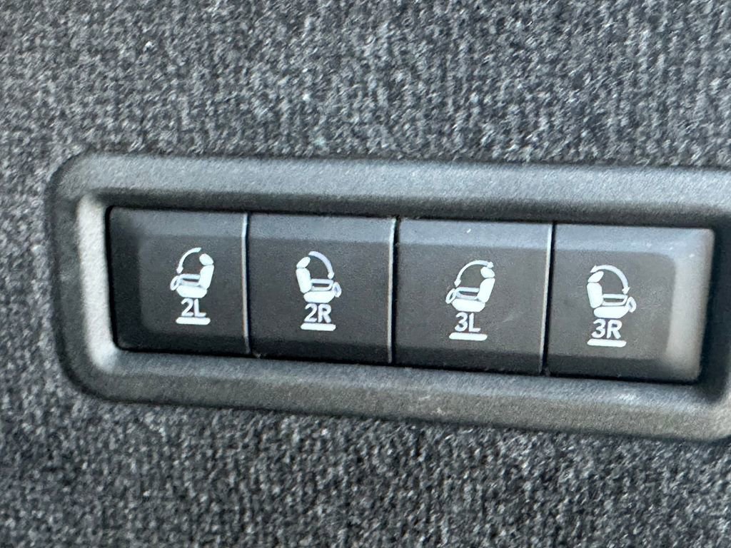 Used 2024 Jeep Grand Wagoneer Series II w/ Quick Order Packagew 28T image 12