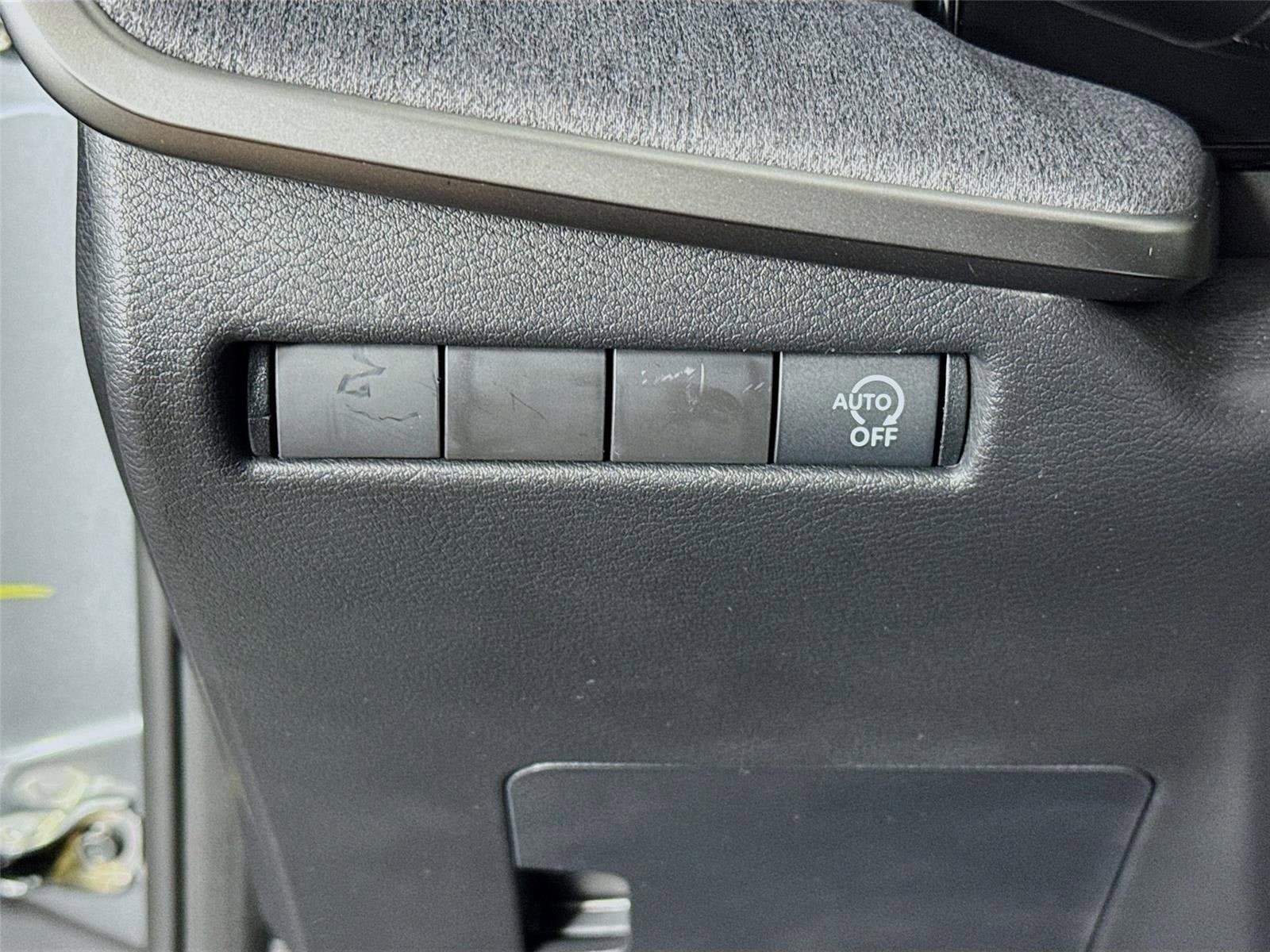Certified 2026 Nissan Kicks SV FWD image 10