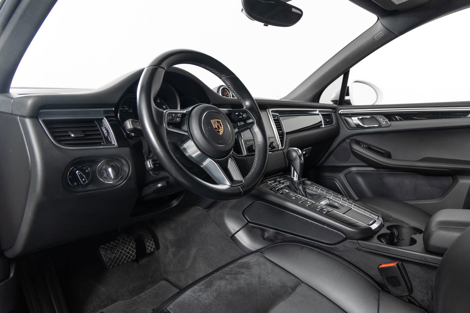 Used 2018 Porsche Macan Sport Edition image 14