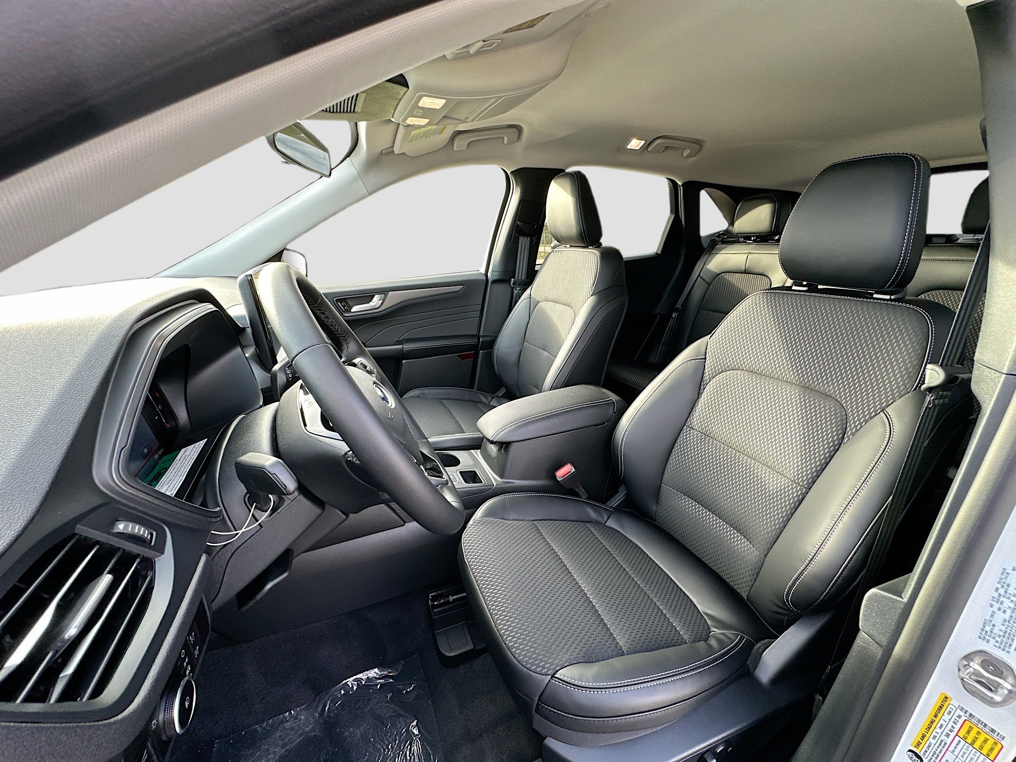 New 2026 Ford Escape SE image 15