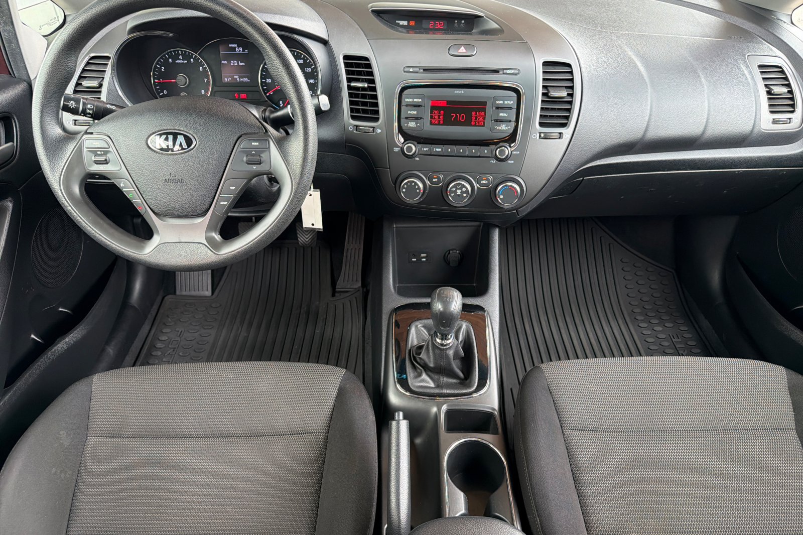 Used 2018 Kia Forte LX FWD image 15