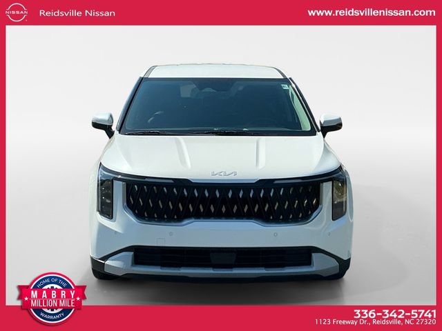 Used 2025 Kia Carnival FWD image 9