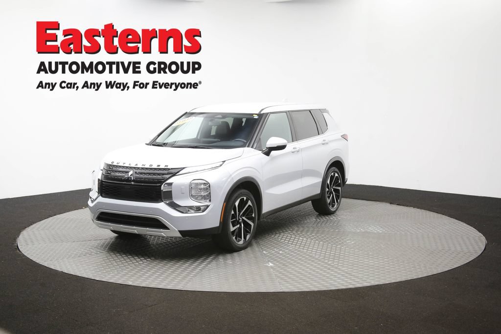 Used 2024 Mitsubishi Outlander SE AWD/4WD image 54