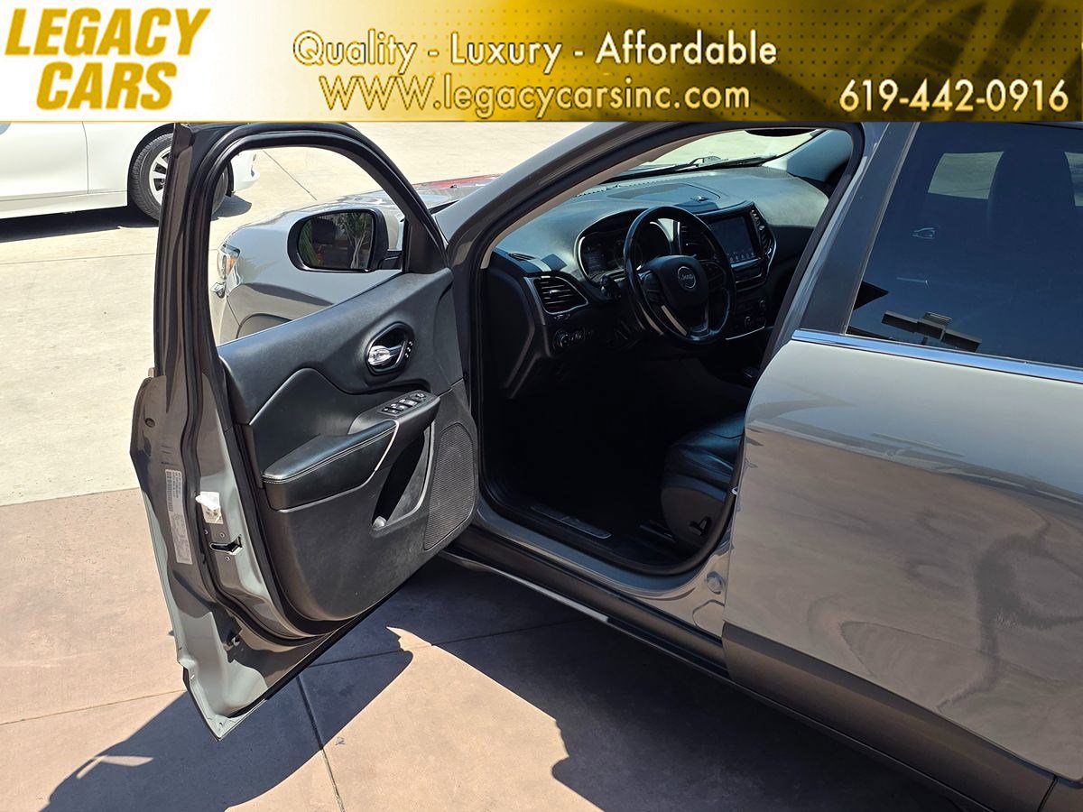 Used 2020 Jeep Cherokee Limited image 54