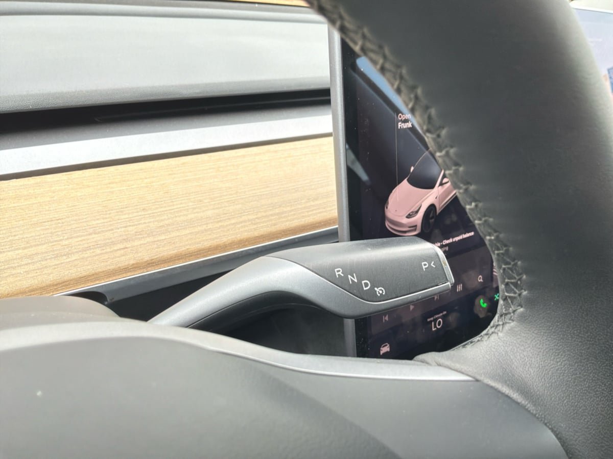 Used 2022 Tesla Model 3 Standard Range RWD image 17