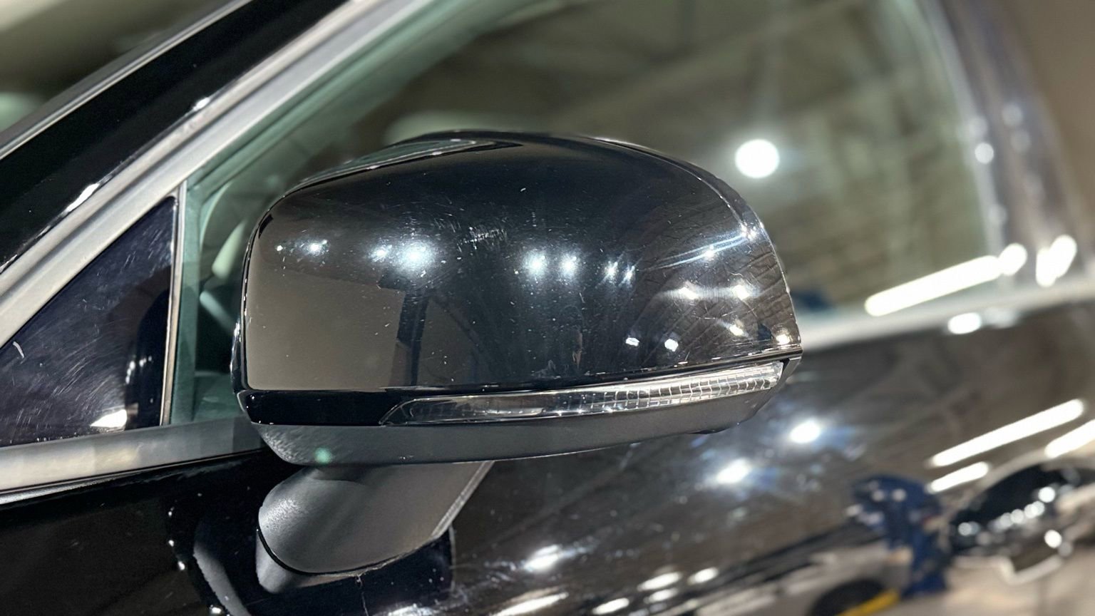 Used 2020 Volvo XC40 T5 Momentum image 16