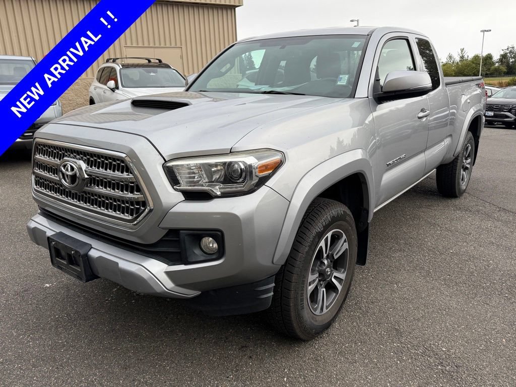 Used 2017 Toyota Tacoma TRD Sport w/ Premium & Technology Package AWD/4WD image 1