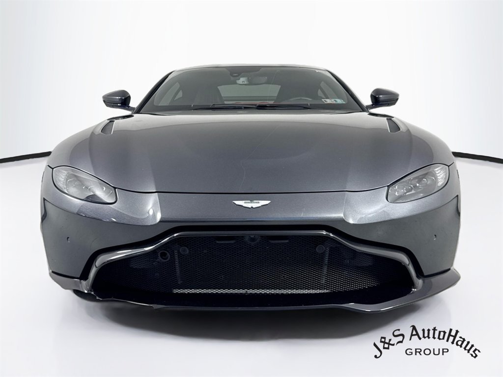 Used 2020 Aston Martin V8 Vantage Coupe RWD image 2