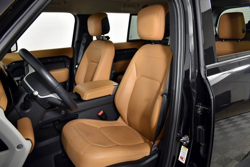 Used 2024 Land Rover Defender 130 S image 11
