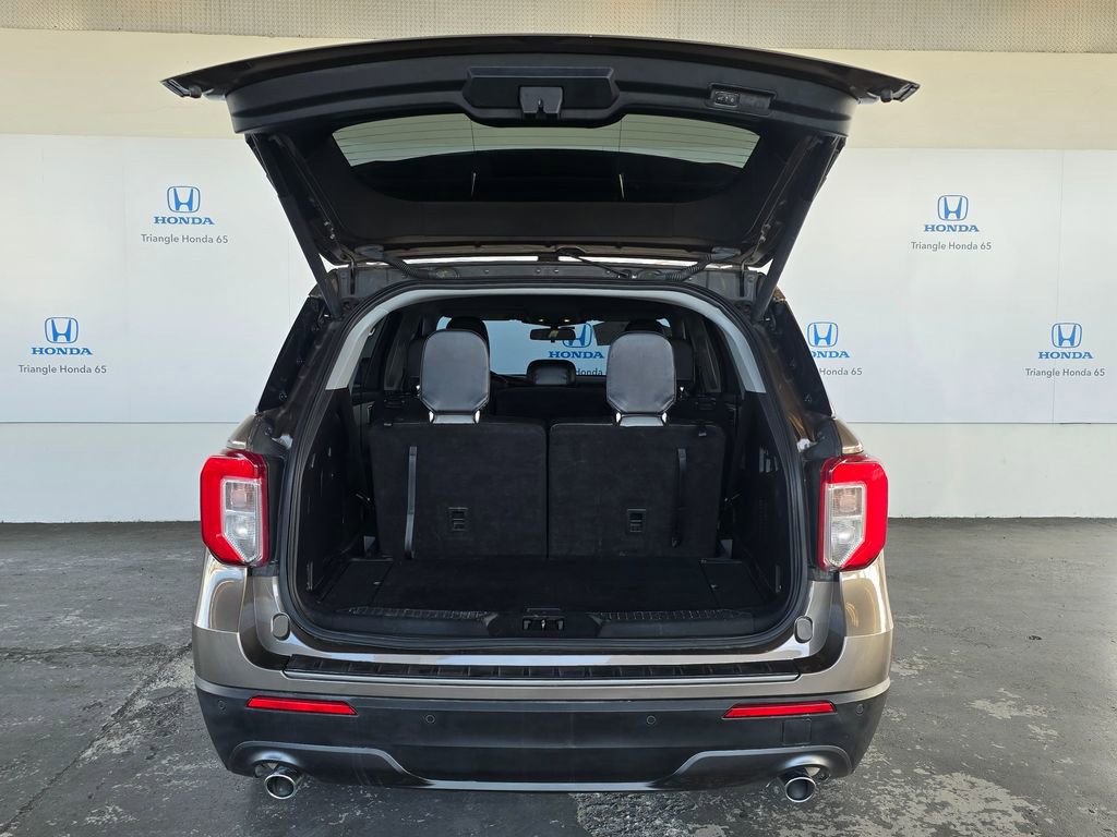 Used 2021 Ford Explorer XLT image 53