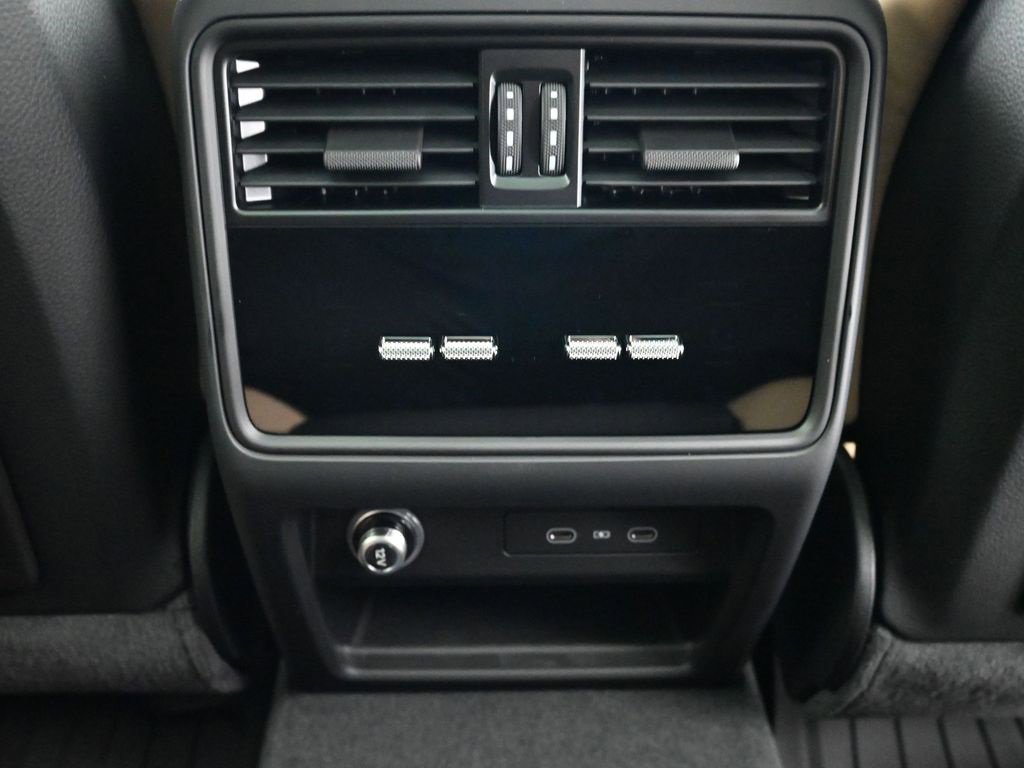 New 2026 Porsche Cayenne Coupe image 8