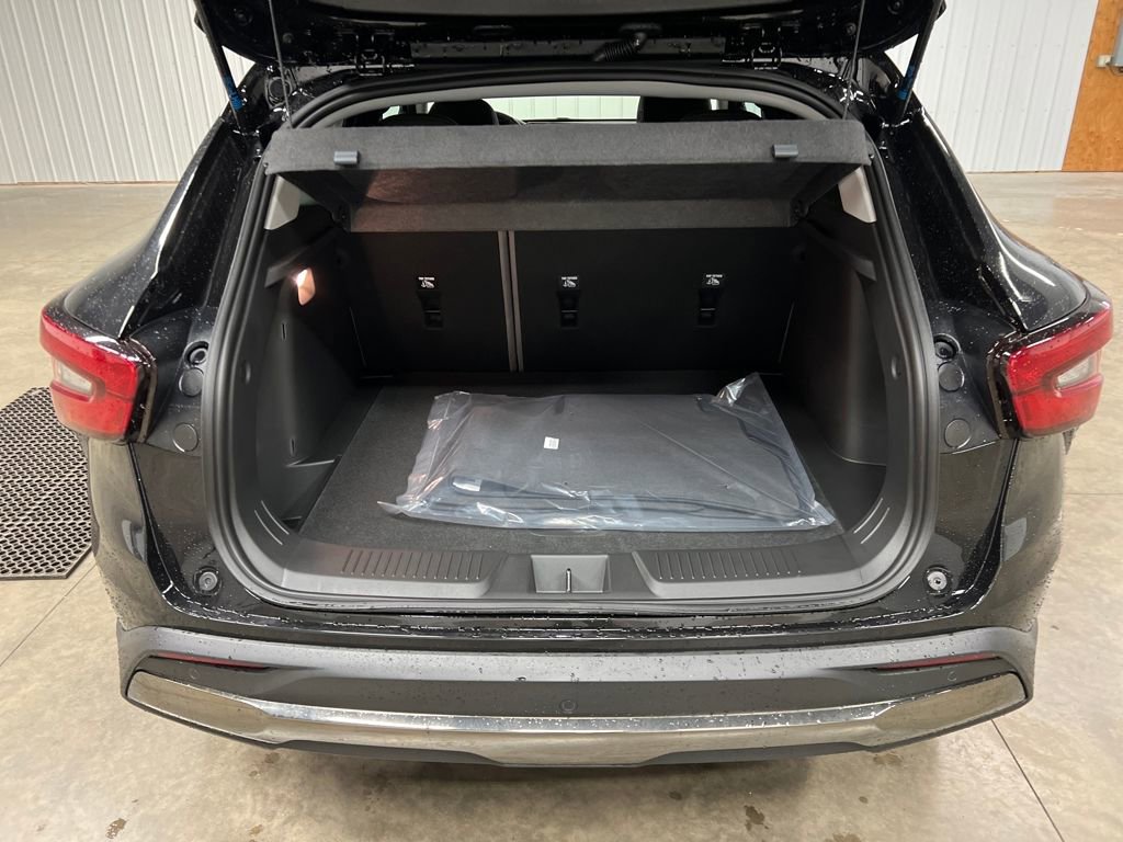 New 2026 Chevrolet Trax ACTIV w/ Sunroof Package image 11