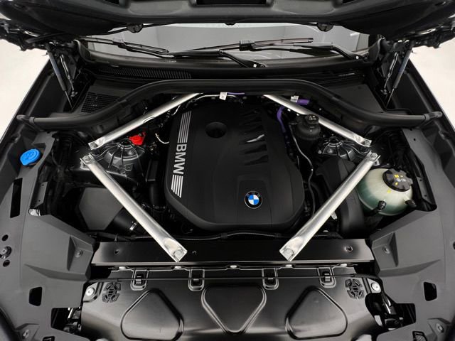 New 2026 BMW X5 xDrive40i w/ M Sport Package AWD/4WD image 14