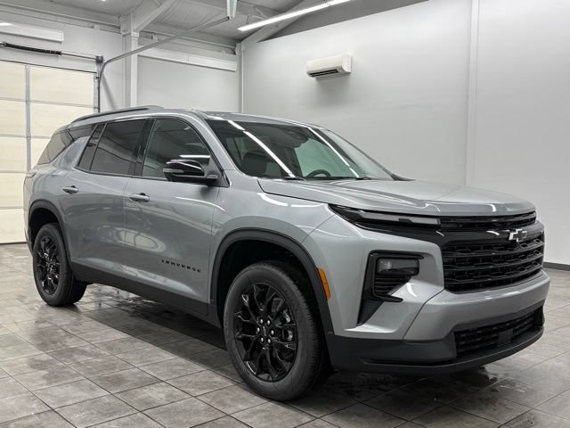 New 2026 Chevrolet Traverse LT w/ Midnight/Sport Edition FWD image 1