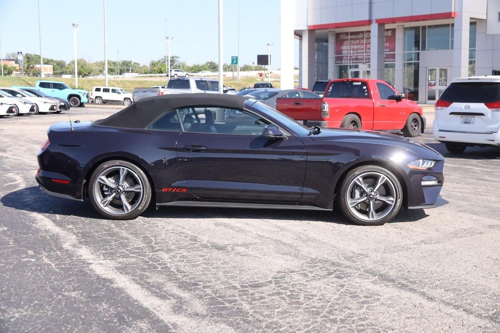 Used 2022 Ford Mustang GT Premium w/ Equipment Group 401A RWD image 5
