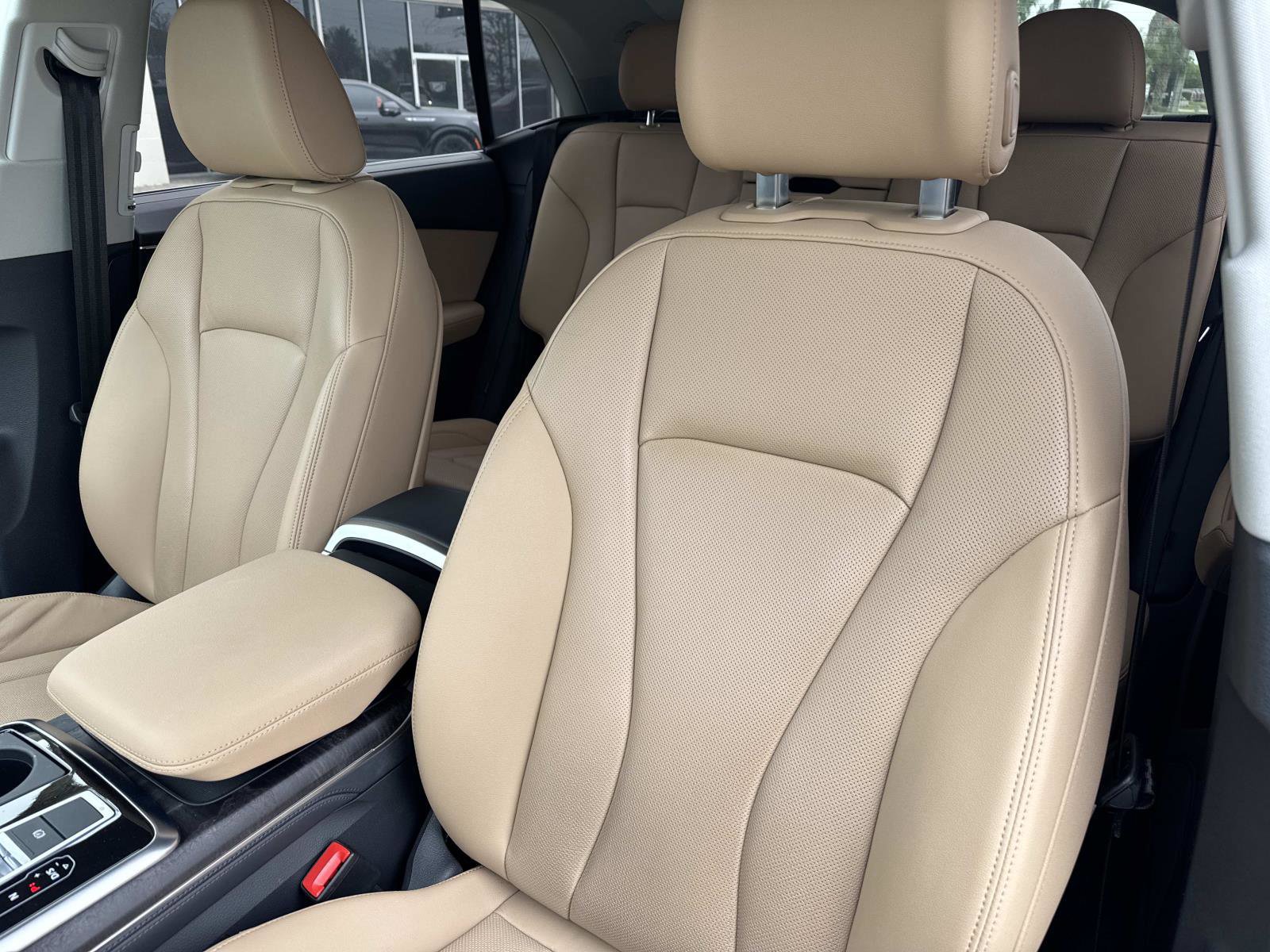 Used 2023 Audi Q8 Premium Plus image 21