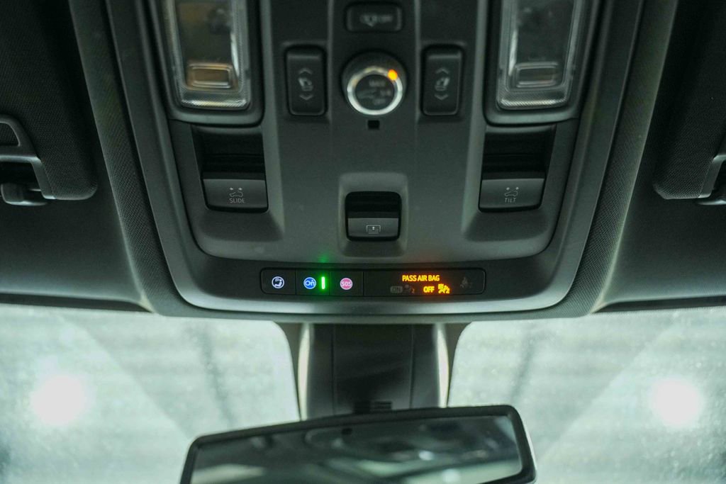 Used 2022 GMC Yukon AT4 image 37