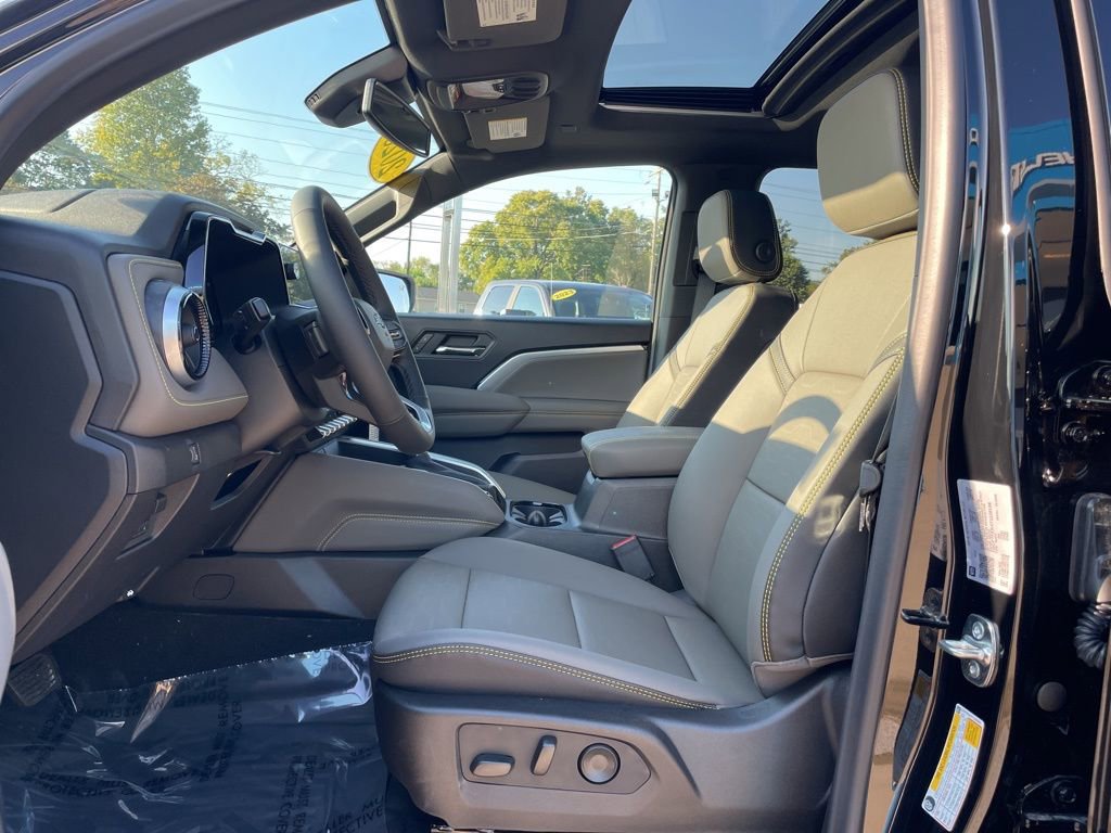 New 2026 Chevrolet Colorado ZR2 w/ Technology Package image 4