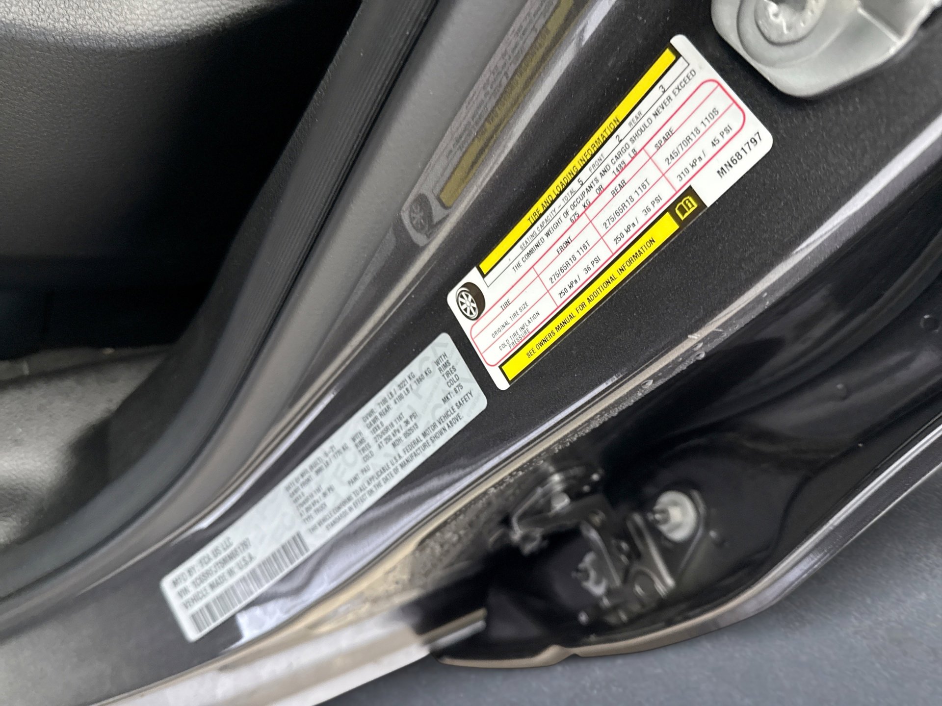 Used 2021 RAM 1500 Laramie image 11