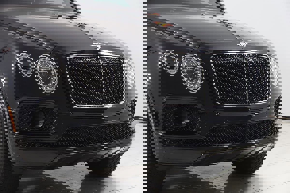 Used 2019 Bentley Bentayga image 55