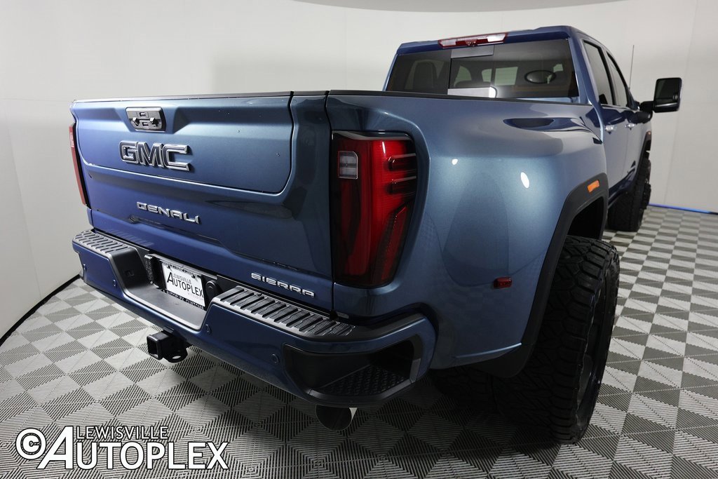 Used 2025 GMC Sierra 3500 Denali Ultimate image 5