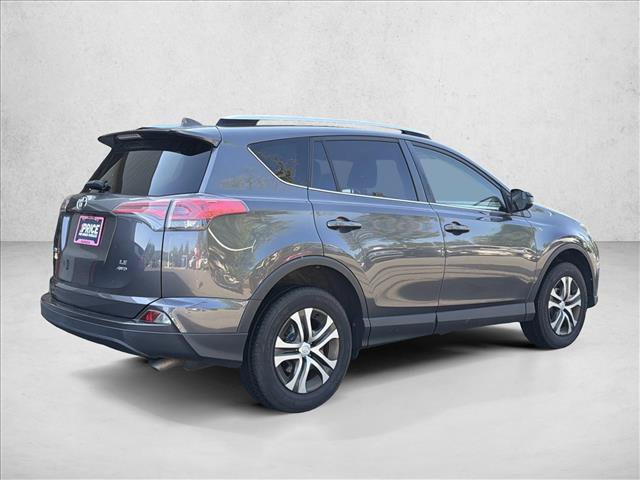 Used 2016 Toyota RAV4 LE AWD/4WD image 5