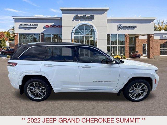 Certified 2022 Jeep Grand Cherokee Summit w/ Adv Protech Group IV AWD/4WD image 38
