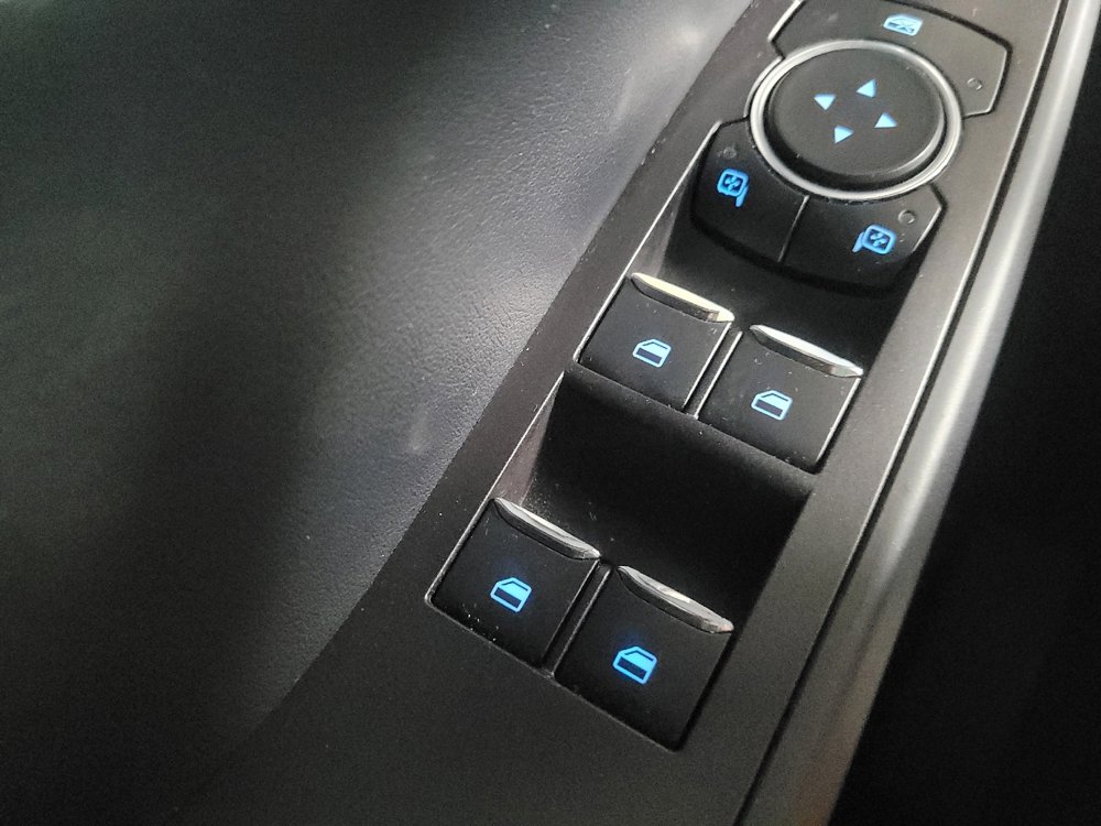 Used 2020 Ford Explorer XLT w/ Equipment Group 202A image 27