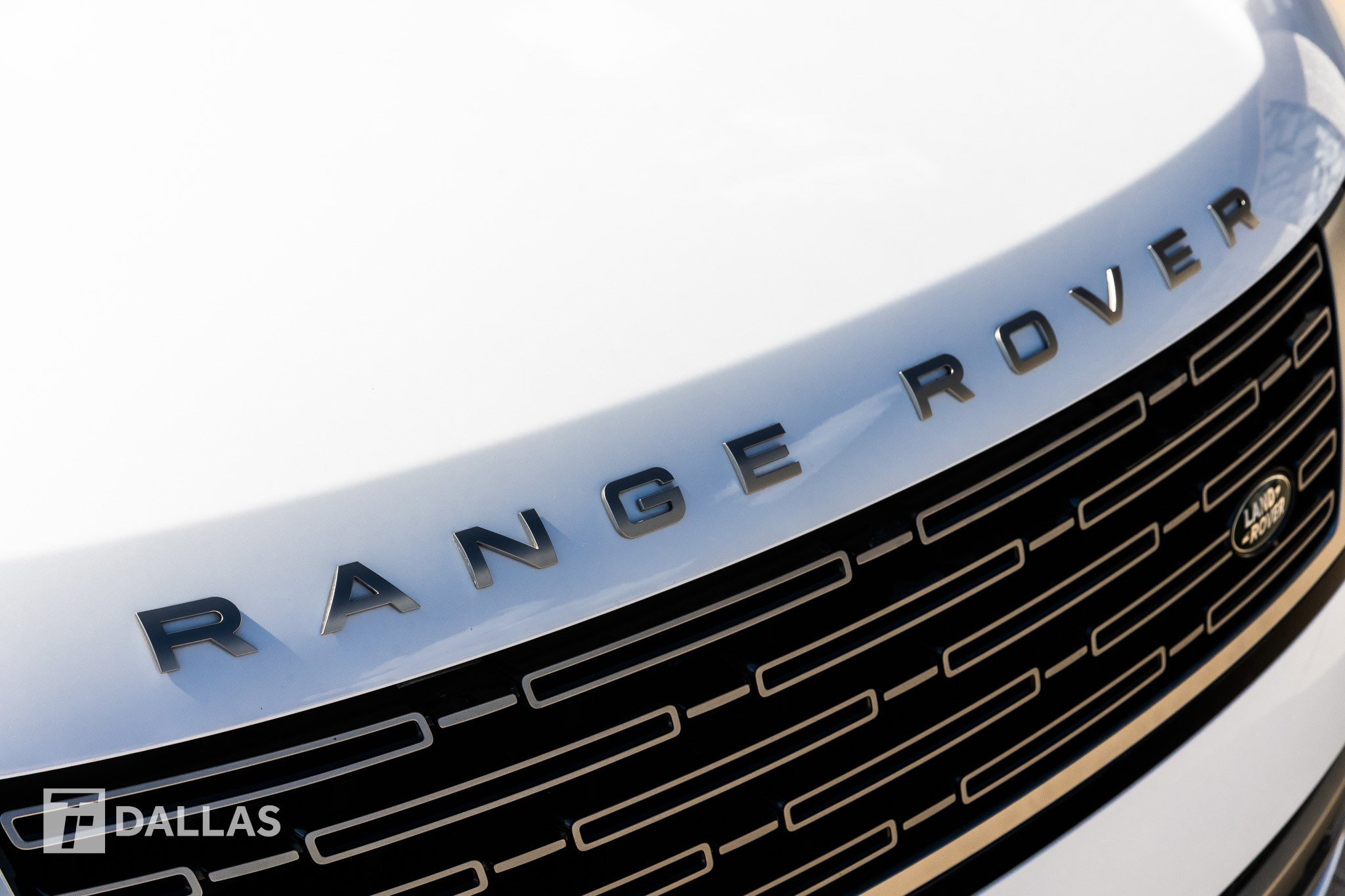 Used 2023 Land Rover Range Rover SE image 20