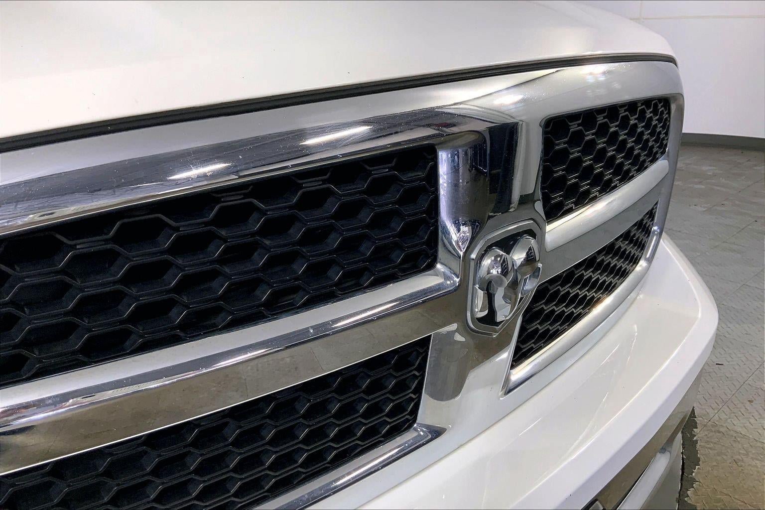 Used 2016 RAM 1500 Classic SLT AWD/4WD image 27