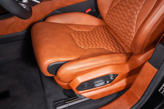 Used 2022 Lamborghini Urus AWD/4WD image 20