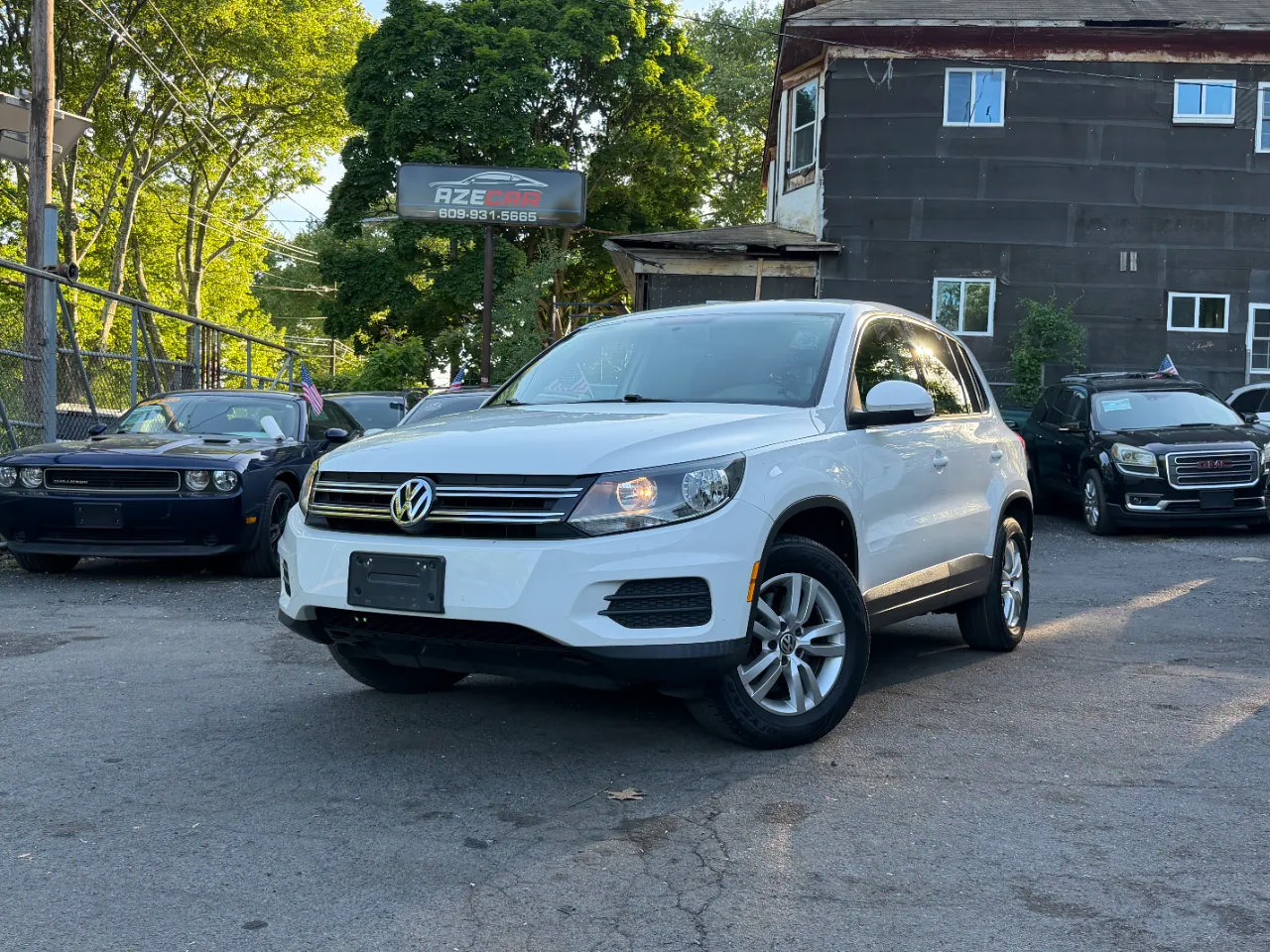 Used 2013 Volkswagen Tiguan S FWD image 2