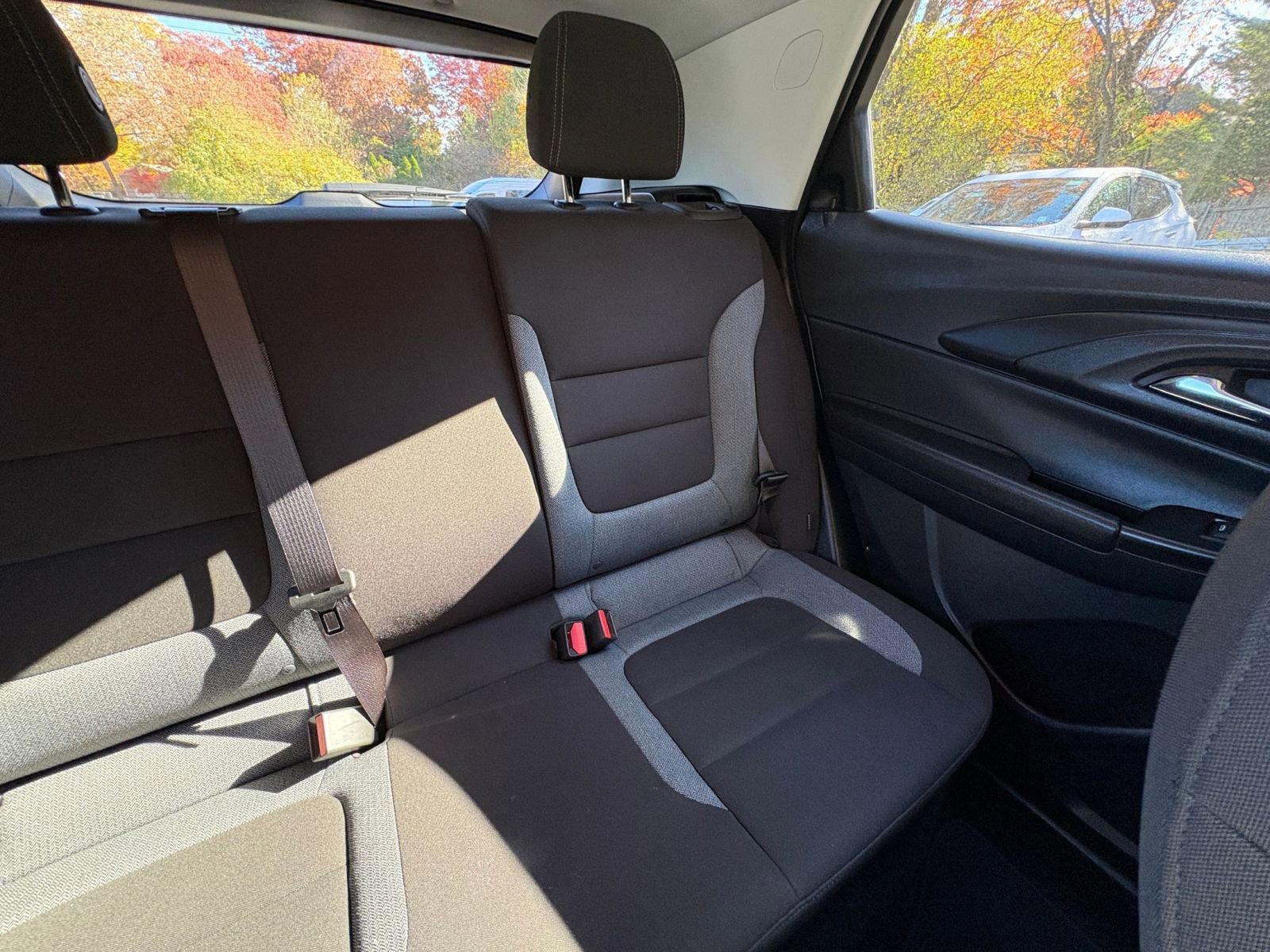 Used 2025 Chevrolet TrailBlazer LT image 34