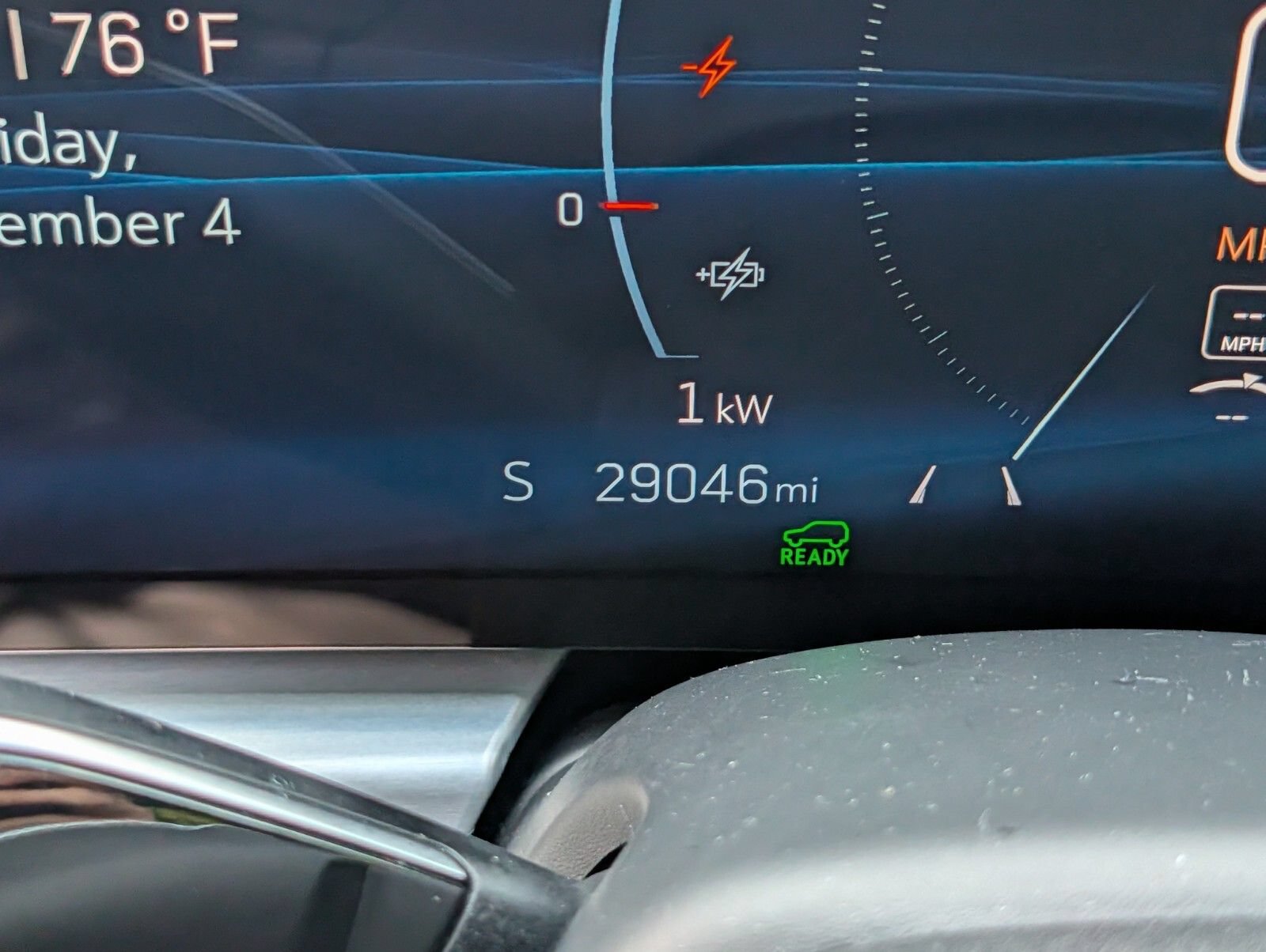 Used 2024 Cadillac Lyriq Luxury AWD/4WD image 35