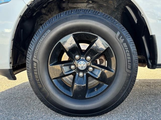 Used 2016 RAM 1500 Express image 28