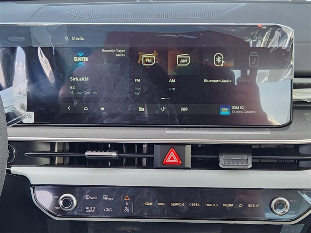 New 2025 Kia K5 LXS image 12